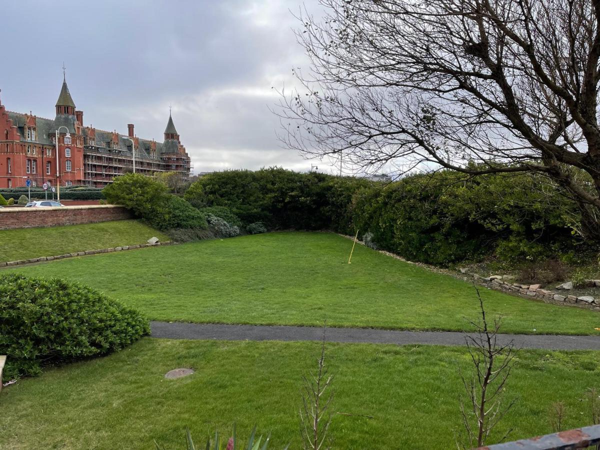 2 Bed Apartment Lakeside On The Promenade Southport Exterior photo